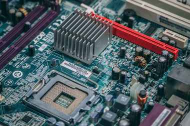 New trends of Japanese semiconductor material suppliers: Continue capacity expansion