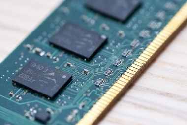 South Korea's memory chip exports plummet as demand cools