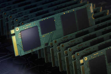 TrendForce: Global DRAM Revenue Drops Nearly 30% in Q3