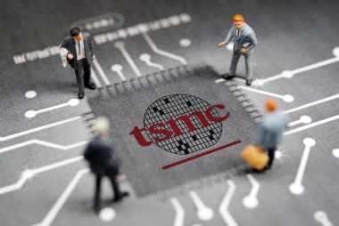 Rising Global Demand for Electronic Components and Worries Over Taiwan Semiconductor's US Plant Expansion