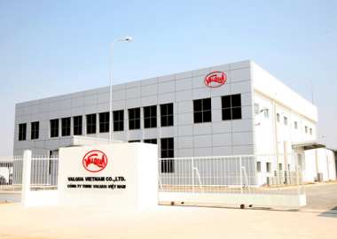 Valqua Ltd. Expects Record Sales with Giant Ultra-clean Storage Tanks for Semiconductor Chemical Solutions.