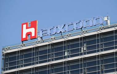 Foxconn Gains Over Half of MacBook Orders, Q4 Growth