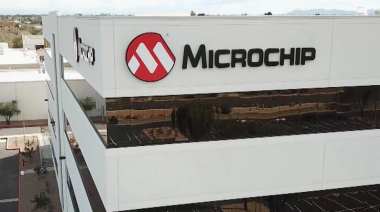 Microchip Tech Warns: Q3 Revenue Drop Exceeds 22%