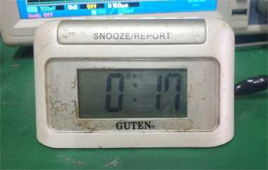 DIY: Upgrade GUTEN Alarm Clock with R8025 Chip