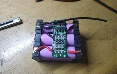 DIY: Upgrade BOSCH Drill to Lithium-ion Batteries