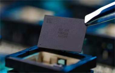 Samsung to Launch 400-Layer V-NAND for AI Servers by 2026