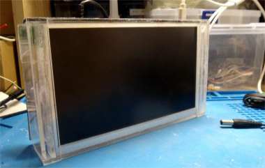 DIY Portable Display from Old Tablet