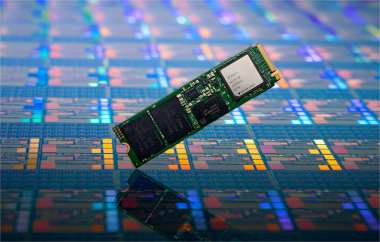 AI Boom Drives Memory Market, SanDisk Plans 10% Price Hike