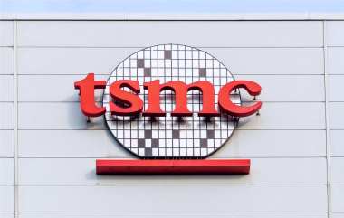 TSMC Q1 Net Profit Surges 60.3%, Earning NT$4B Daily