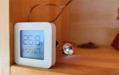 DIY Solar-Powered Xiaomi Bluetooth Sensor