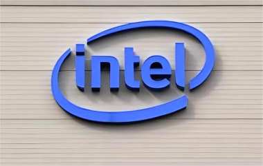 Intel to Seek Apple Investment, Shares Jump 6%