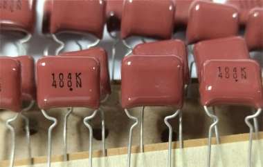 Are CBB Capacitors Non-Polar?