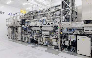 ASML Q3 Revenue €7.5B, First TWINSCAN XT:260 Shipped