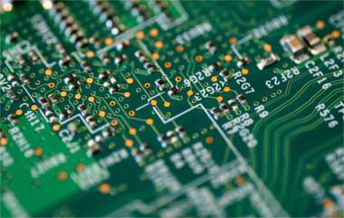 CCD or CMOS: Which Sensor Is Right for You? CCD or CMOS: Which Sensor Is Right for You?