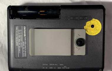 DIY Aiwa JS315 Mic to Line Input Conversion DIY Aiwa JS315 Mic to Line Input Conversion