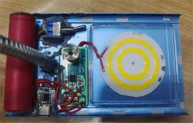 DIY Phone Case LED Desk Lamp Tutorial