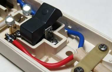 DIY Power Strip Night Light: LED Modification DIY Power Strip Night Light: LED Modification